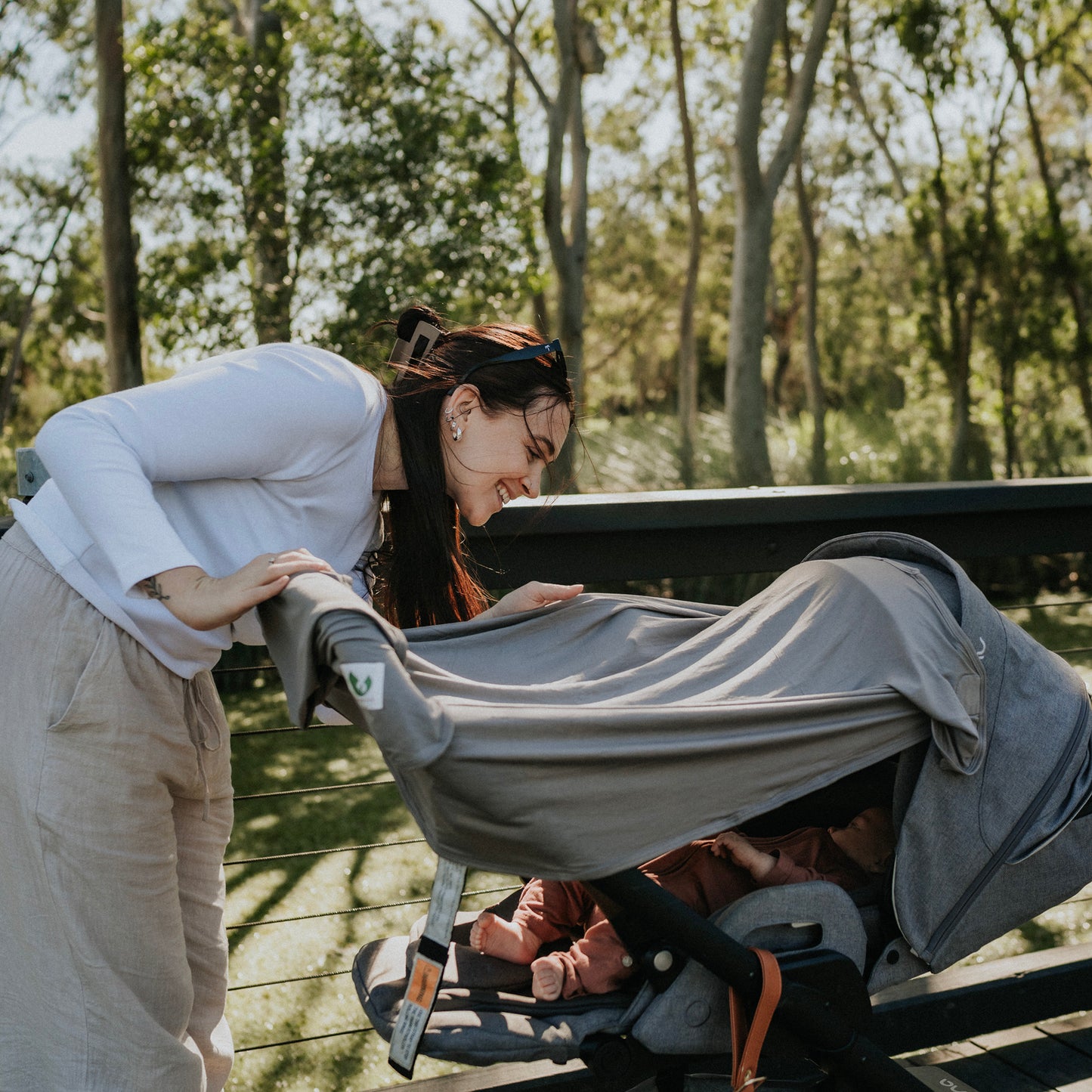 Multifunctional Magnetic Sun Cover | Car window shade